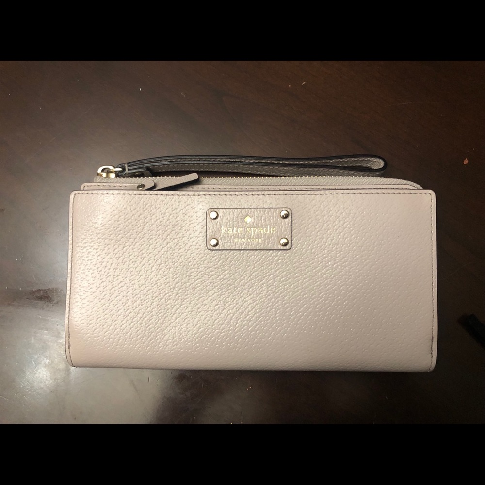 Kate spade wallet/ wristlet.
